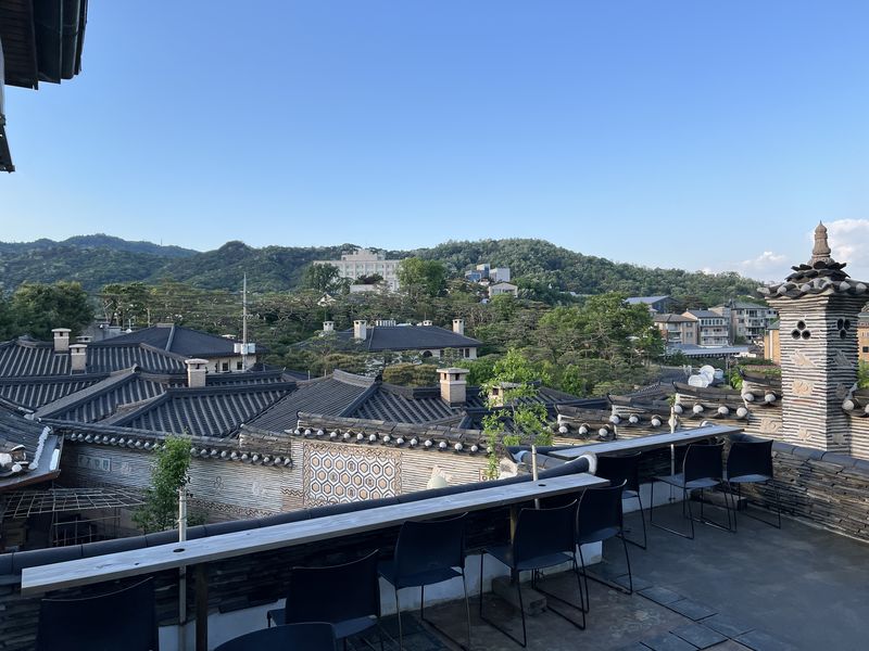 Bukchon Hanok Village, Seoul & Busan - 🏛 landmark