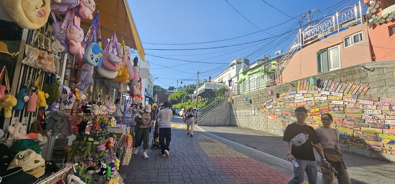 Gamcheon Culture Village, Seoul & Busan - 🏛 landmark