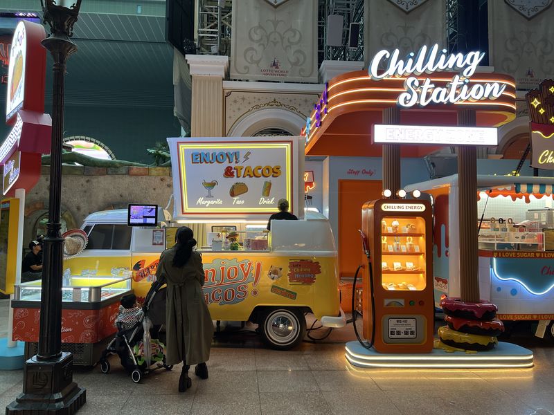 Lotte World Adventure, Seoul & Busan - 🎡 theme-park
