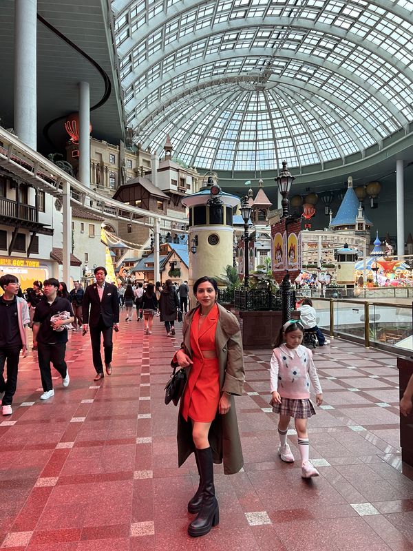 Lotte World Adventure, Seoul & Busan - 🎡 theme-park