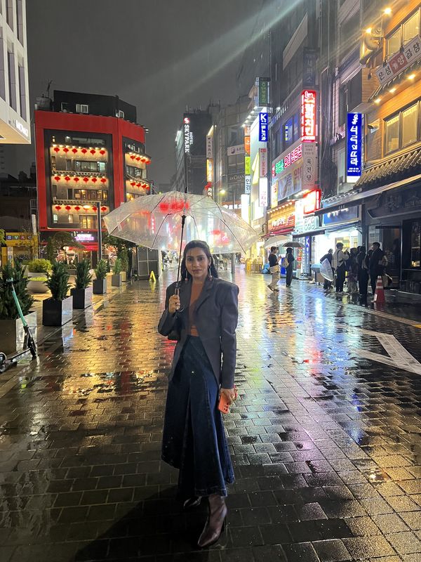 Myeongdong Shopping Street, Seoul & Busan - 🧺 market